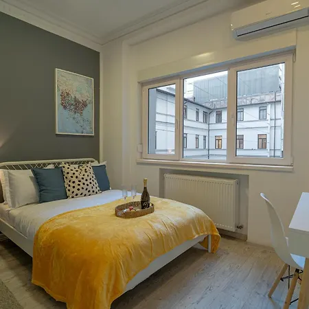 Stylish 2Br In Piata Universitatii, Steps To Cismigiu Park Bucharest Exterior photo