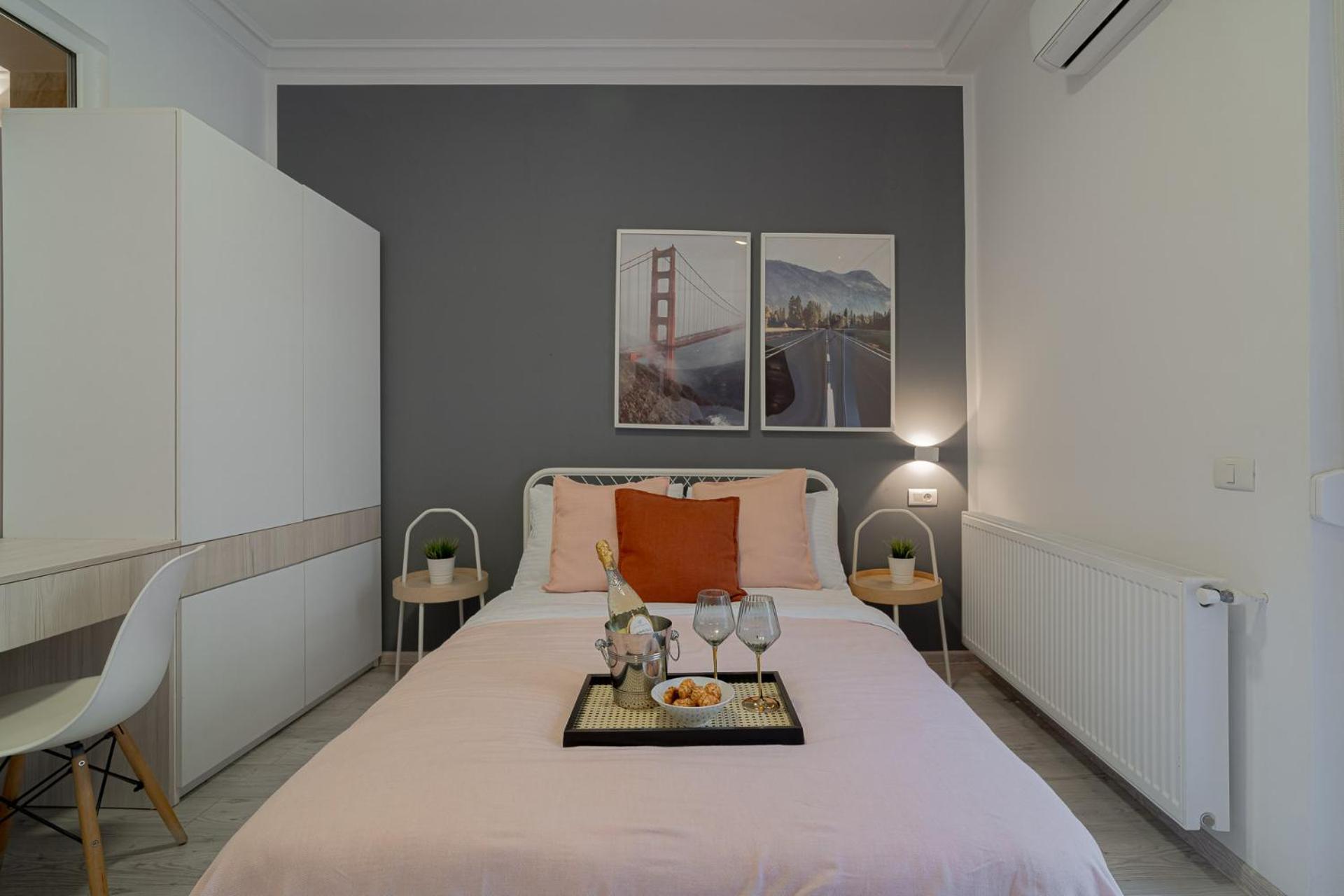 Stylish 2br In Piata Universitatii, Steps To Cismigiu Park * Bucureşti