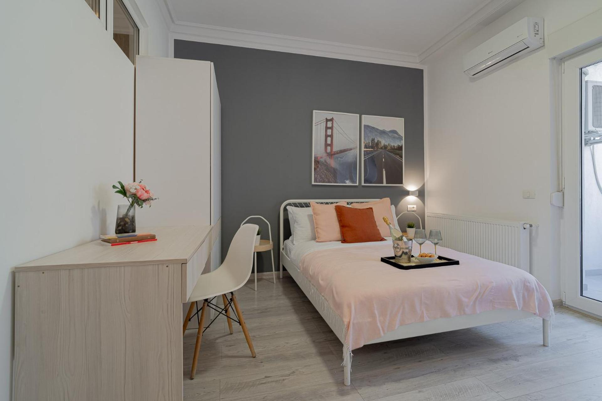 Apartament Stylish 2br In Piata Universitatii, Steps To Cismigiu Park