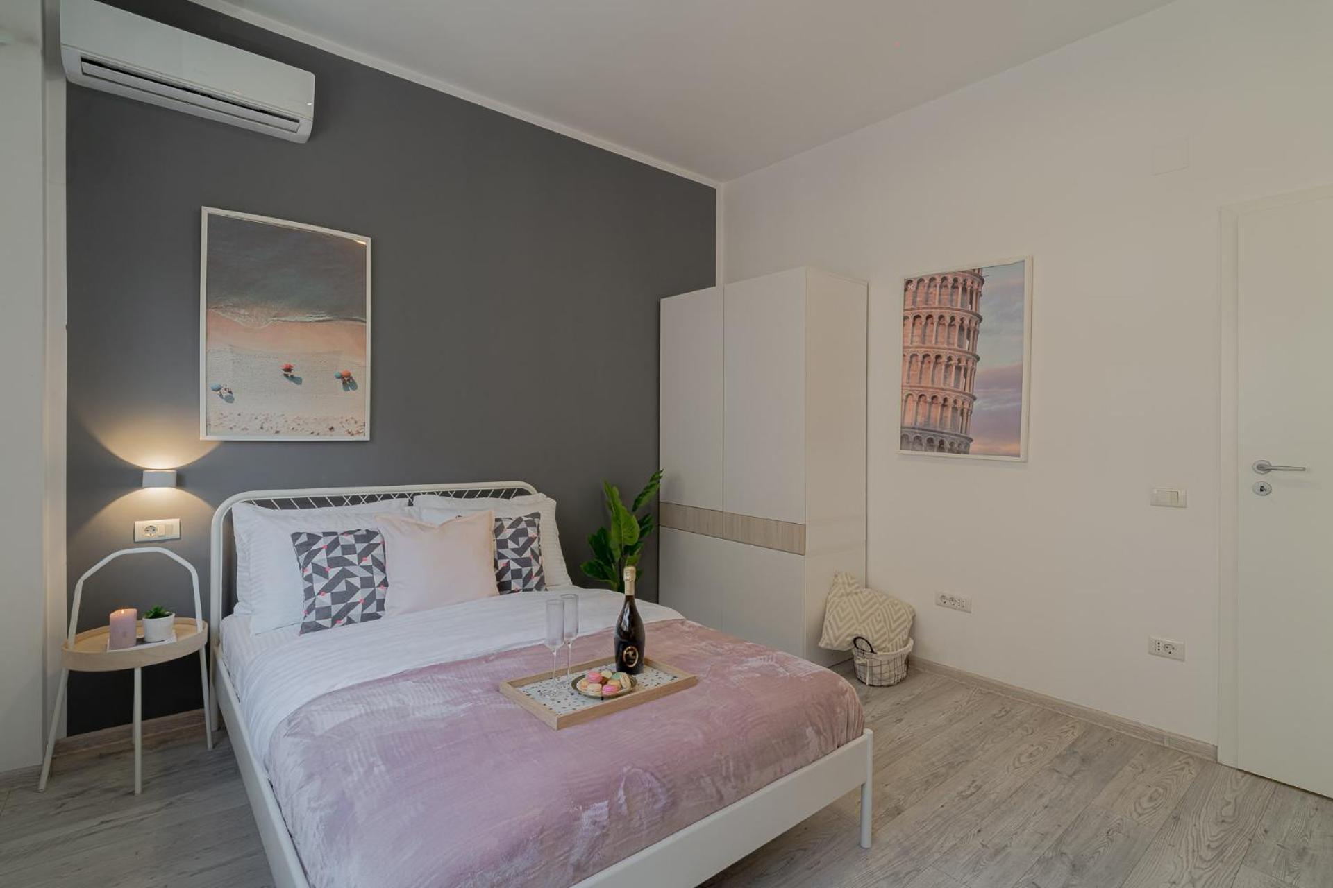 Stylish 2br In Piata Universitatii, Steps To Cismigiu Park