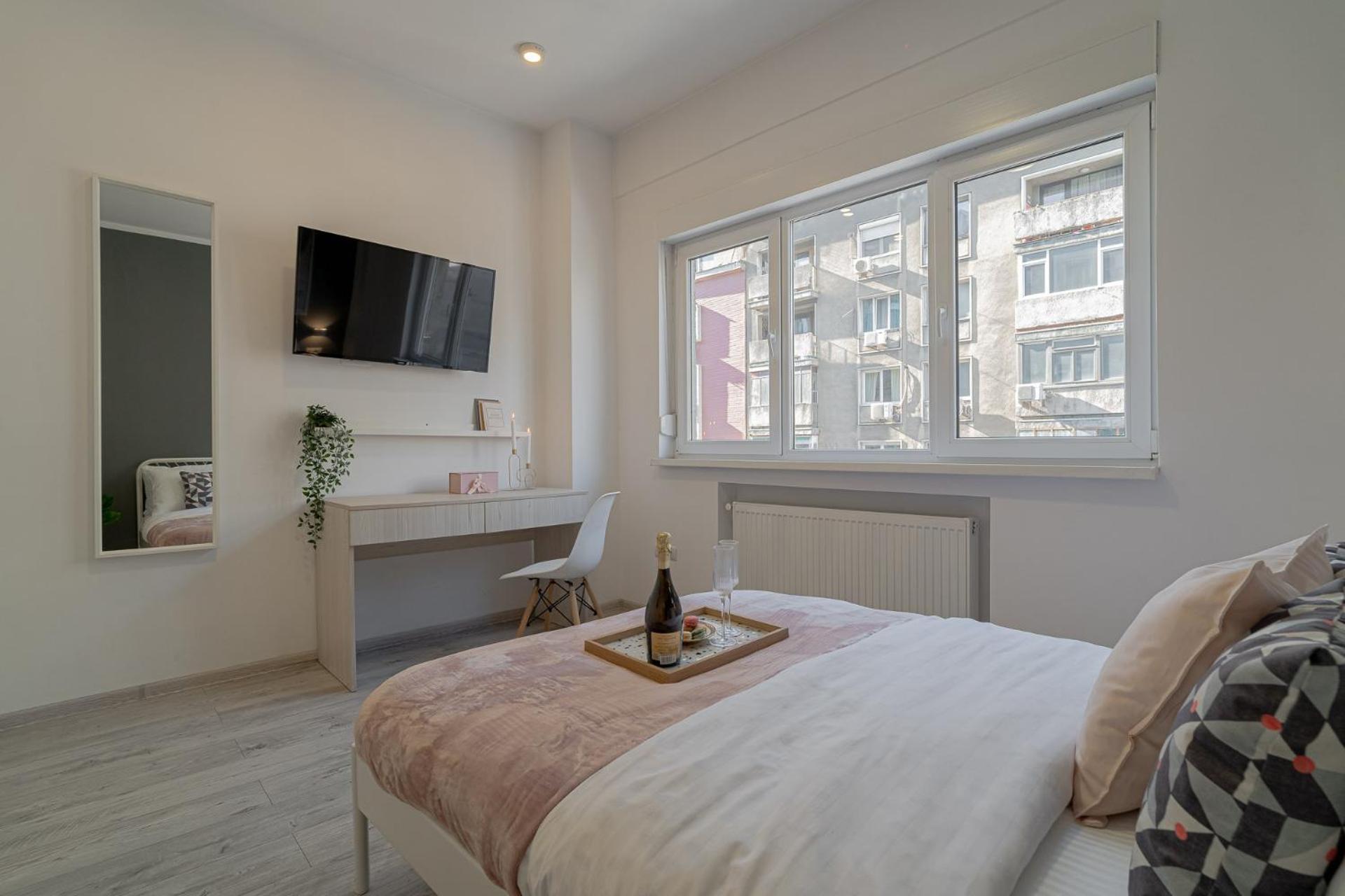 Stylish 2br In Piata Universitatii, Steps To Cismigiu Park Apartament *