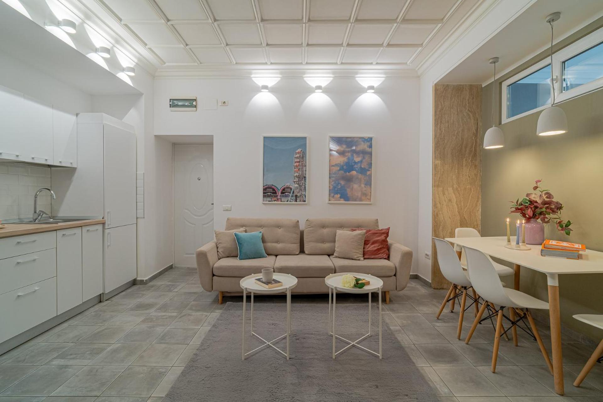 Apartament Stylish 2br In Piata Universitatii, Steps To Cismigiu Park