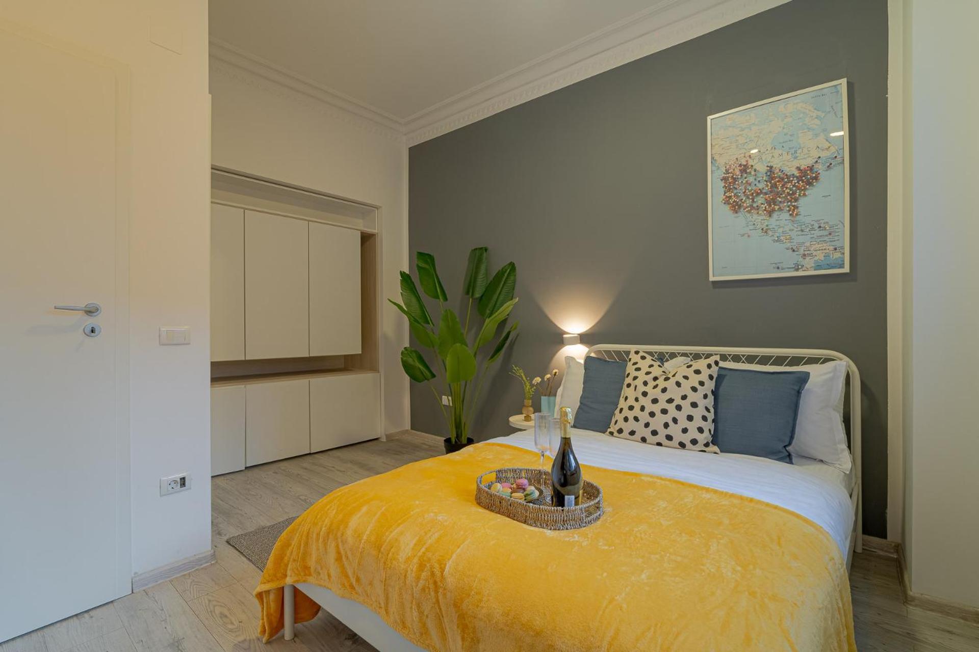Stylish 2br In Piata Universitatii, Steps To Cismigiu Park